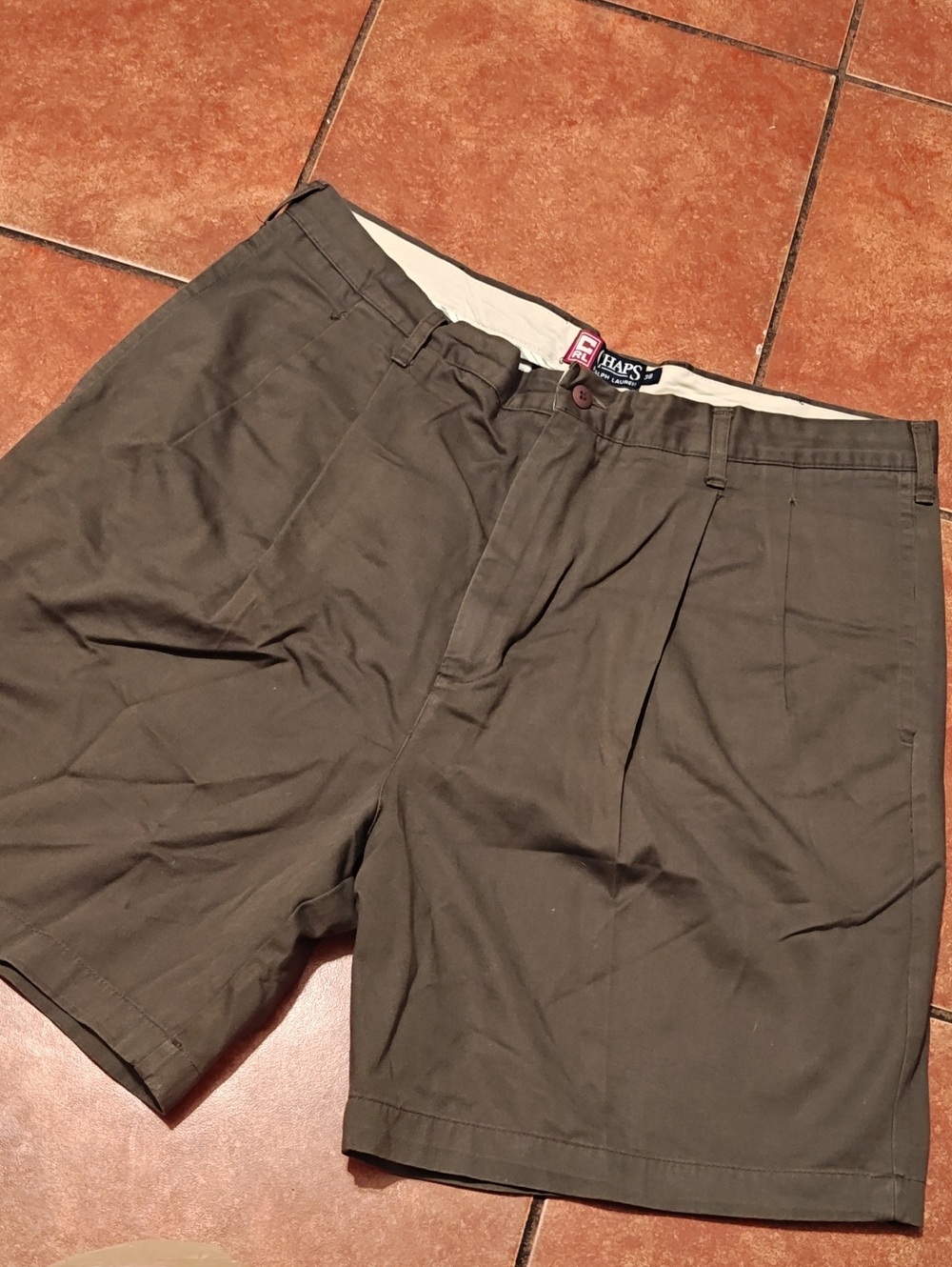 Chaps Men’s Olive Flat-Front Cotton Shorts
